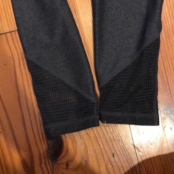 Women’s Workout Leggings - Picture 5 of 5